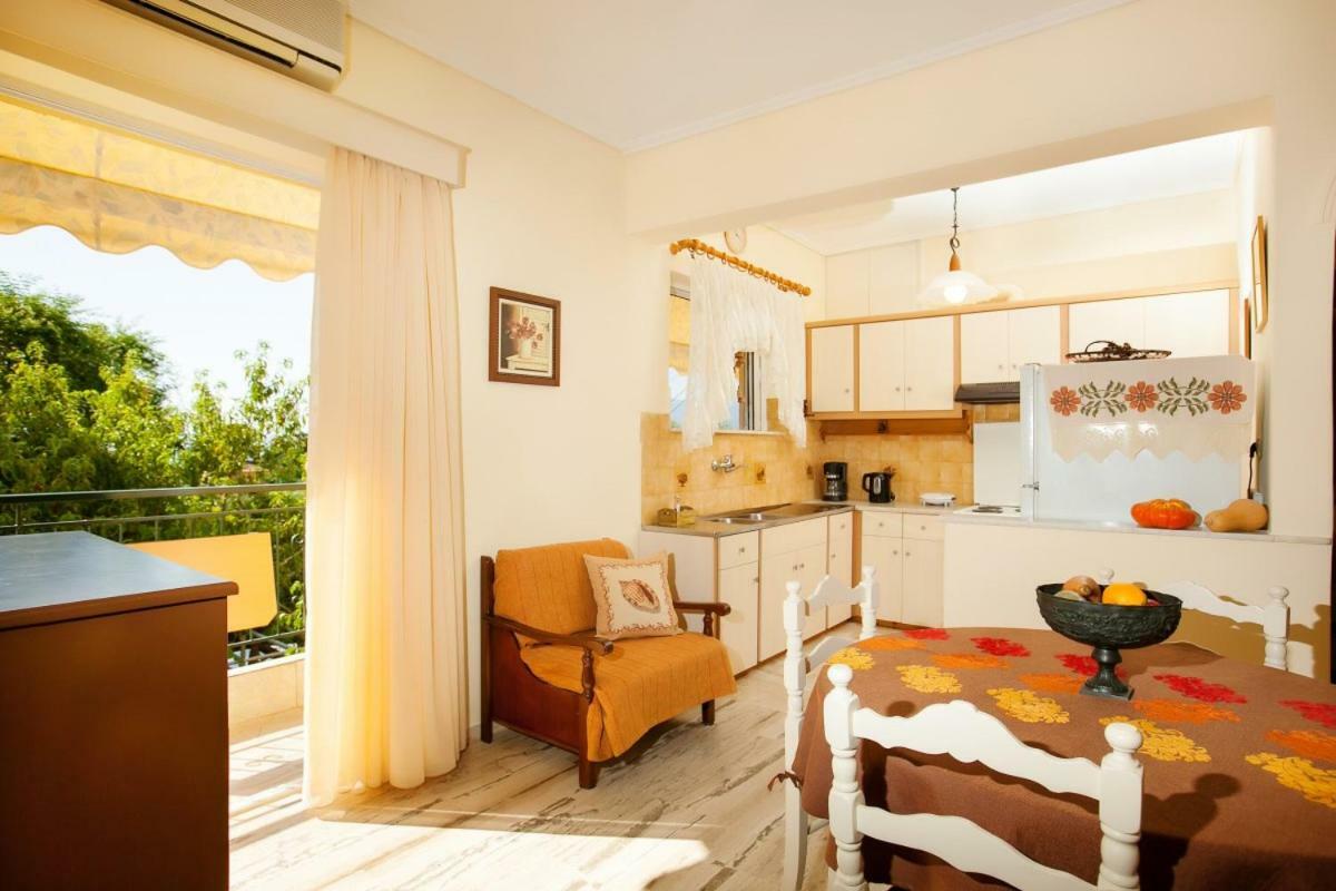Filothei Apartments Mikrá Mandínia Buitenkant foto